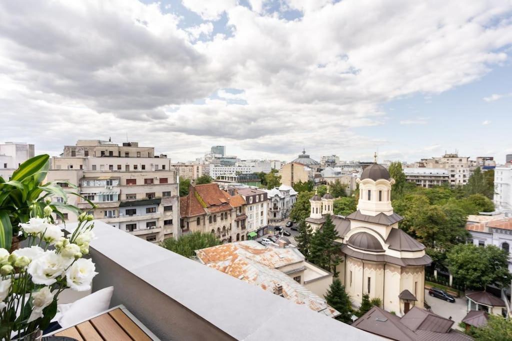 Stunning Views 2Br Midtown Flat - Charming Balcony Lägenhet Bukarest Exteriör bild